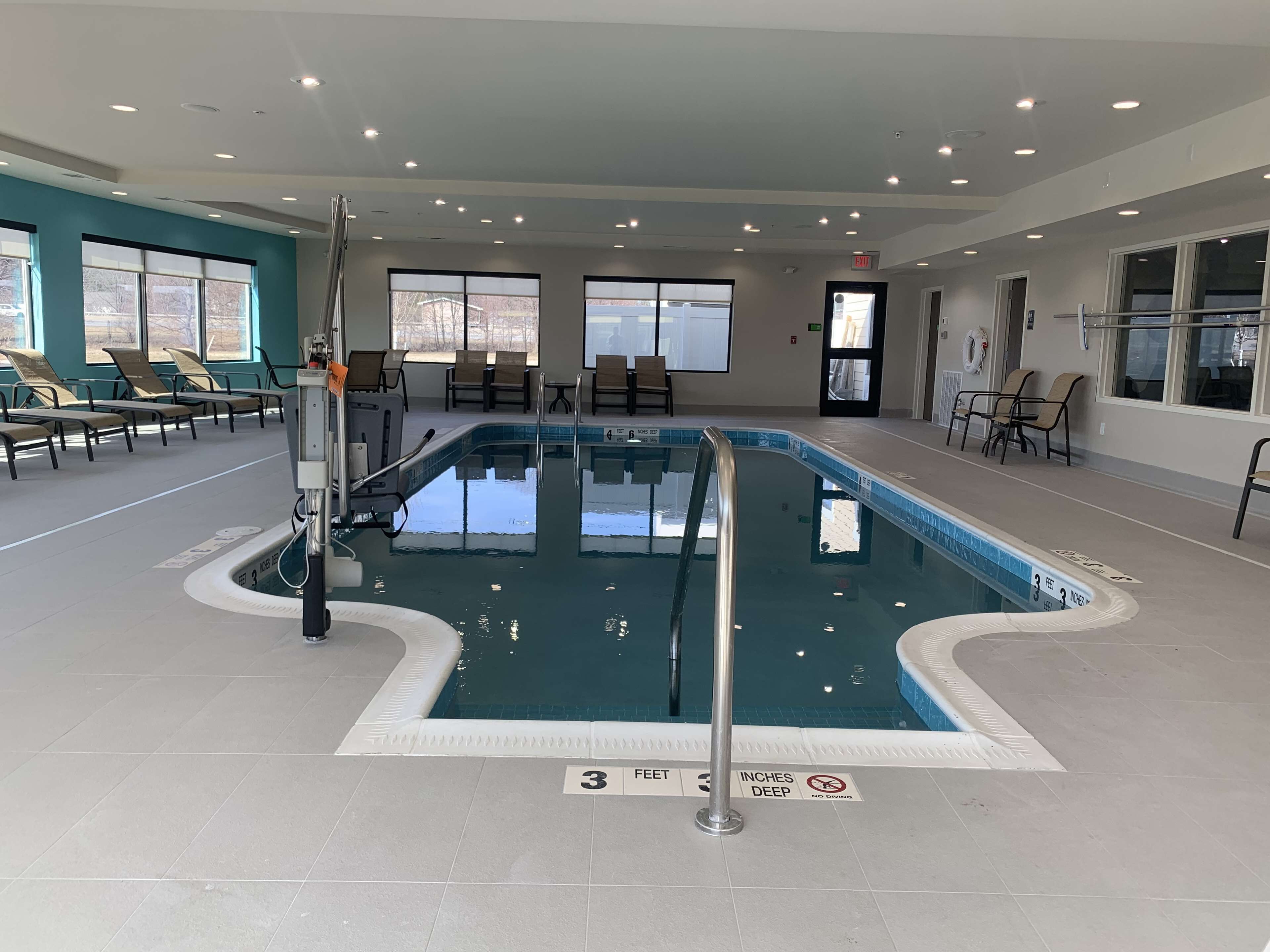 Best Western Plus Horseheads Inn pool