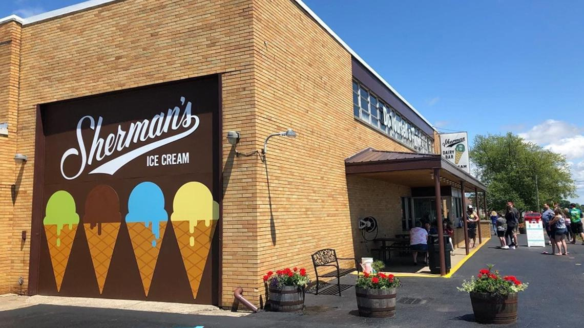 Sherman’s Dairy Bar South Haven Ice Cream Sherman’s Dairy Bar ice cream shop near Holiday Inn Express South Haven in Michigan.