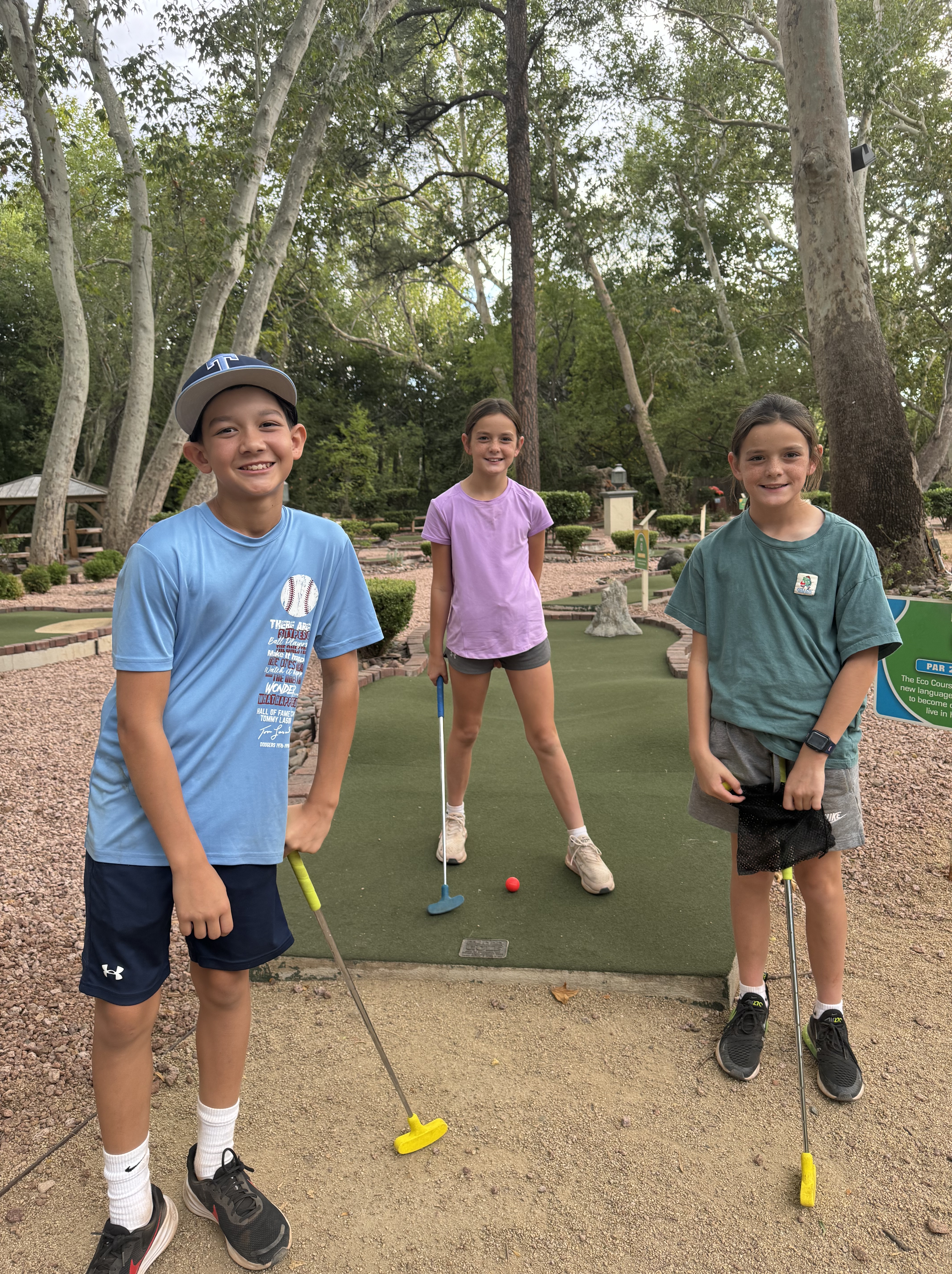 Kids playing mini golf at Los Abrigados Resort Sedona